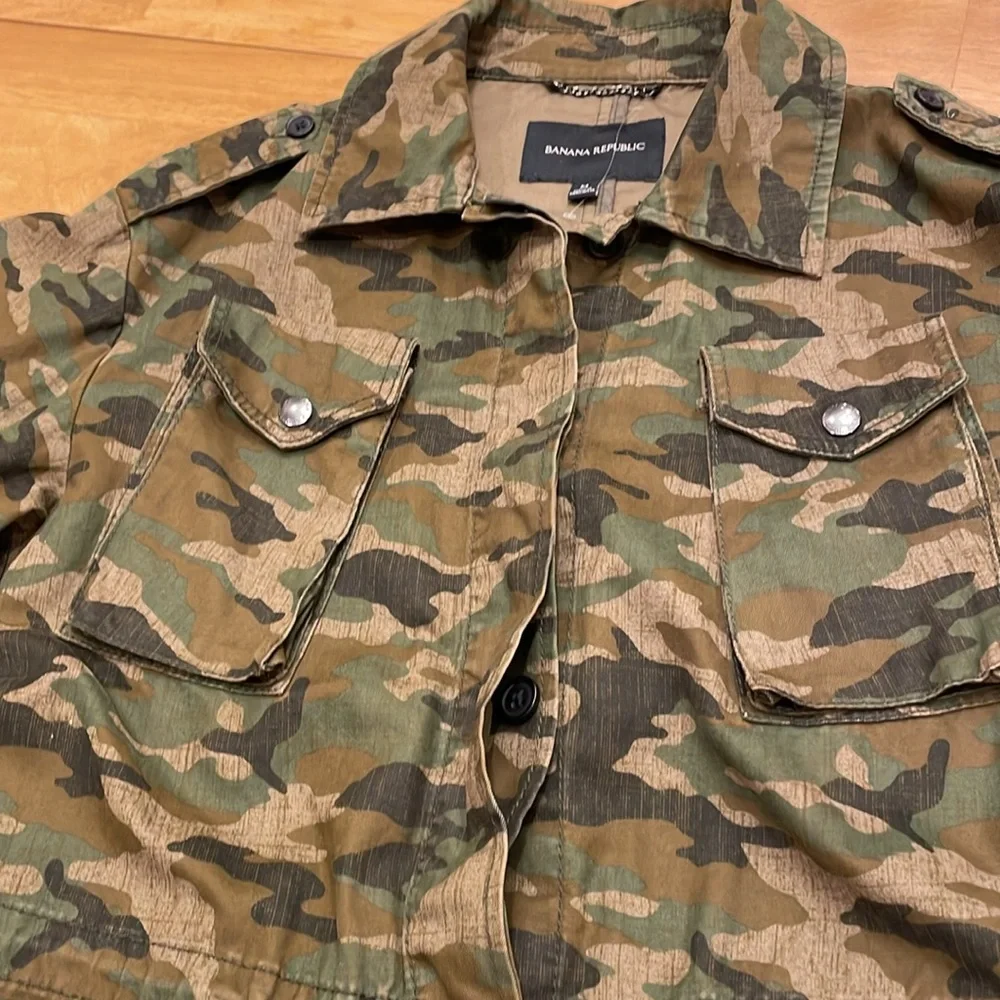 Banana Republic Men’s Army Camo 4 Pocket Jacket Medium Button Down Military Coat